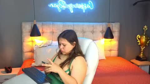    online show from February 5, 10:22 pm