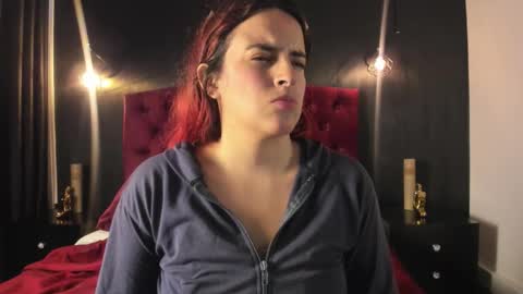 Laia  online show from October 22, 12:43 pm