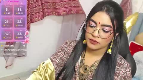 Laskhmirani online show from December 20, 1:59 pm