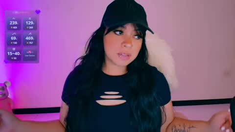 lalablack1_ online show from February 22, 1:11 am