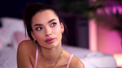 Lala online show from October 3, 8:14 pm