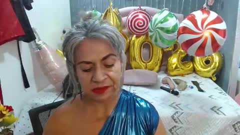 lalisha online show from December 18, 11:42 pm