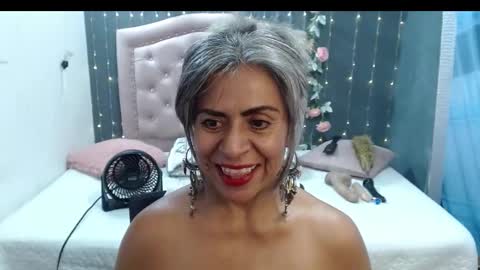 lalisha online show from February 24, 11:41 pm