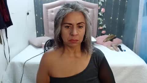 lalisha online show from February 15, 3:39 pm