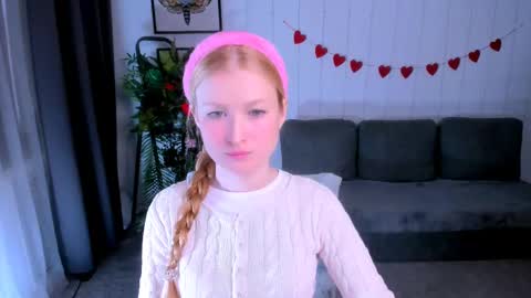 Laly online show from February 19, 11:17 am