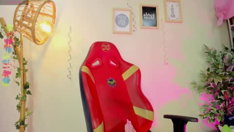 Lana online show from September 18, 1:31 pm