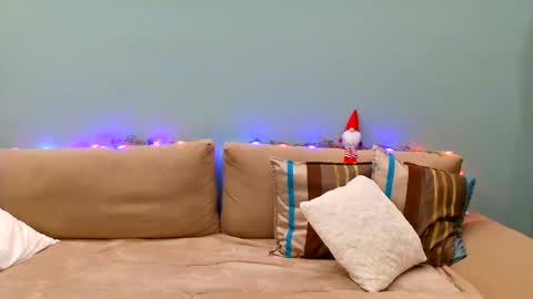 Lana online show from December 16, 5:27 am