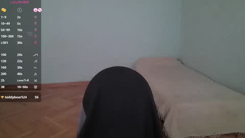 LanaDreamX online show from January 5, 10:10 am