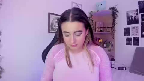 Snapshot of lanaherondale_ chatting on September 18, 10:08 pm lanaherondale_ online show from September 18, 10:08 pm