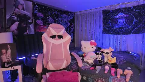 L A N A  online show from February 20, 6:28 am