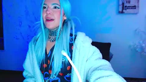 Snapshot of lannie_gonzales chatting on September 9, 5:02 pm LANNIE   online show from September 9, 5:02 pm