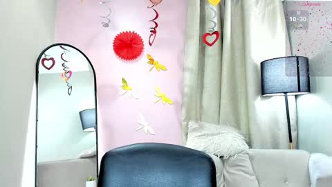      700  200   online show from February 15, 6:23 am