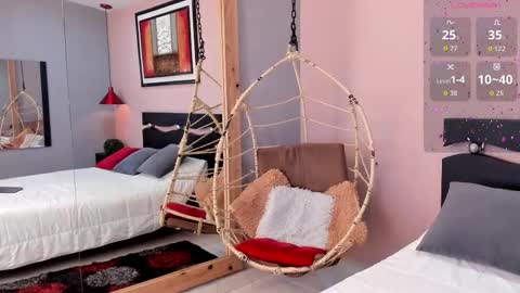      700  200   online show from October 11, 8:55 pm