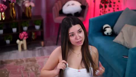 Lara online show from February 2, 7:04 pm