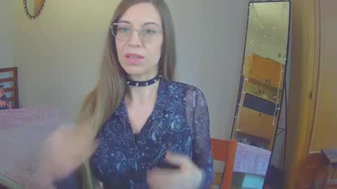 larawintersxxx online show from February 23, 2:39 pm