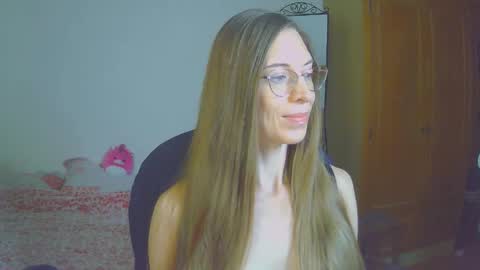 larawintersxxx online show from September 20, 11:14 pm