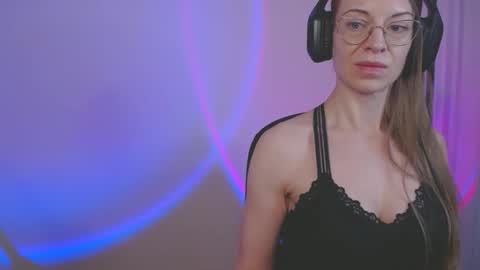 larawintersxxx online show from February 16, 9:36 pm