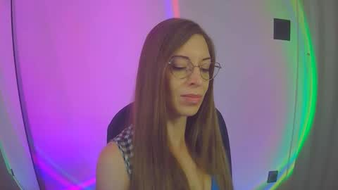 larawintersxxx online show from October 10, 11:09 pm