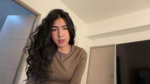 Hi -  online show from December 1, 6:39 am