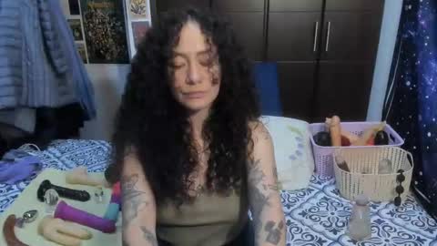  Wen  online show from January 9, 10:03 pm