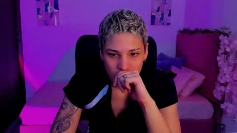 Laura Rose online show from October 27, 10:04 pm