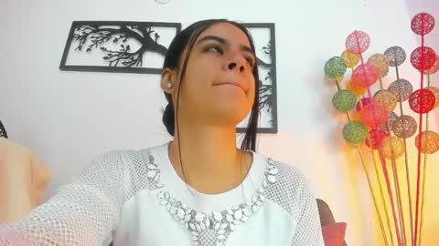 LAURA SOE online show from February 2, 1:30 pm