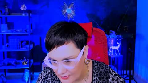 lauradavidsons online show from November 28, 1:14 pm