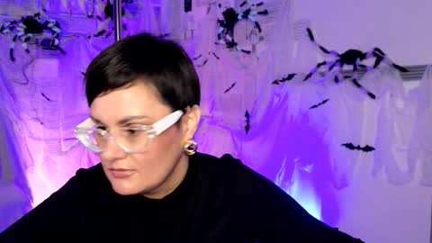 lauradavidsons online show from October 16, 4:20 pm