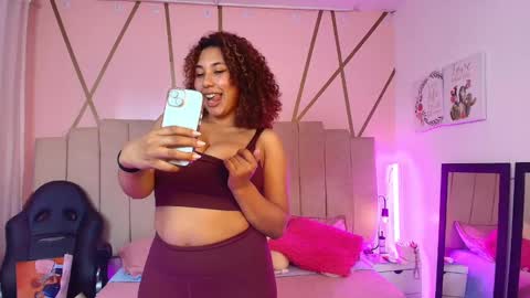 lauraltt online show from November 14, 2:28 pm