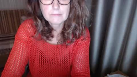 Lauraoven1 online show from November 11, 5:43 pm