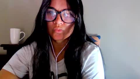 Snapshot of laurengirls1 chatting on October 22, 2:55 pm onlyfan laureng7 - 7 laureng2 online show from October 22, 2:55 pm