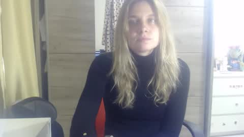 laurenmy online show from October 12, 9:33 am