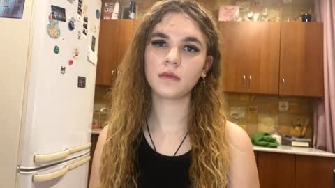 Alice online show from December 16, 8:04 pm