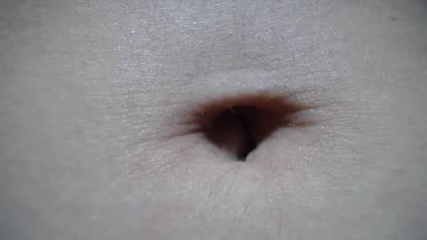 Layana online show from December 1, 6:10 pm