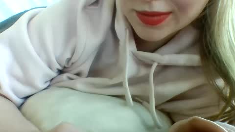 layannalea online show from January 15, 10:35 pm