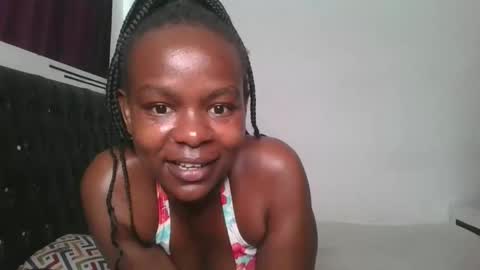 layla_cutiee online show from January 13, 8:18 am