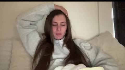 laylahlaylah1 online show from November 3, 2:21 pm