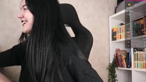 Lisa online show from September 19, 4:11 am