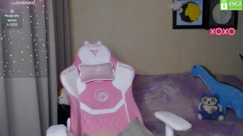 Snapshot of leah__gotty chatting on February 2, 4:26 am Leah  Gotty online show from February 2, 4:26 am