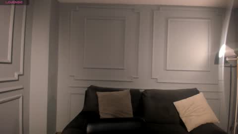 leahnovac online show from October 8, 11:25 am