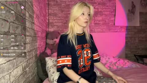 Snapshot of leanchika chatting on March 3, 10:18 pm Lean online show from March 3, 10:18 pm