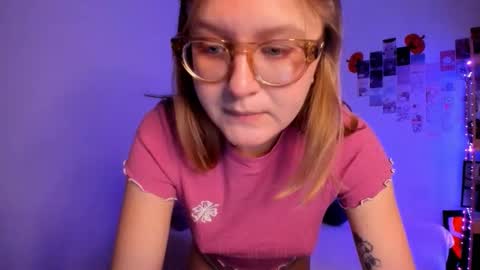 Ellie online show from December 14, 5:57 am