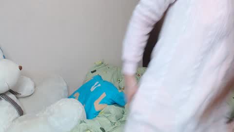 leila_bambi_ online show from January 24, 7:18 pm