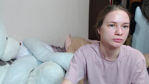 leila_bambi_ online show from December 9, 9:06 am