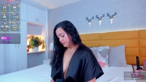   online show from February 24, 8:07 pm