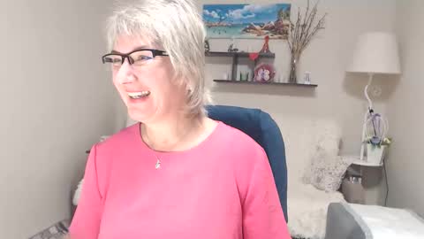 Leila Kinky online show from October 13, 5:10 am