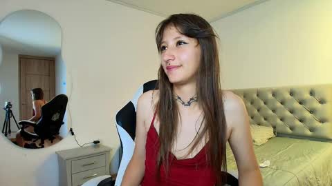 Lenna  online show from November 19, 6:35 am