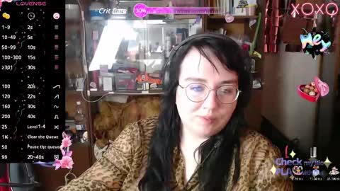 Snapshot of leona_harrison chatting on February 18, 5:20 am Leona Harrison online show from February 18, 5:20 am