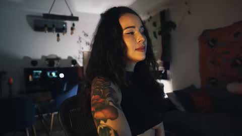 Leo online show from November 2, 10:57 pm