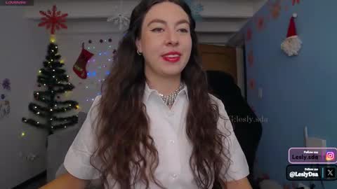 Snapshot of leslie9669 chatting on December 16, 9:09 pm Lesly online show from December 16, 9:09 pm